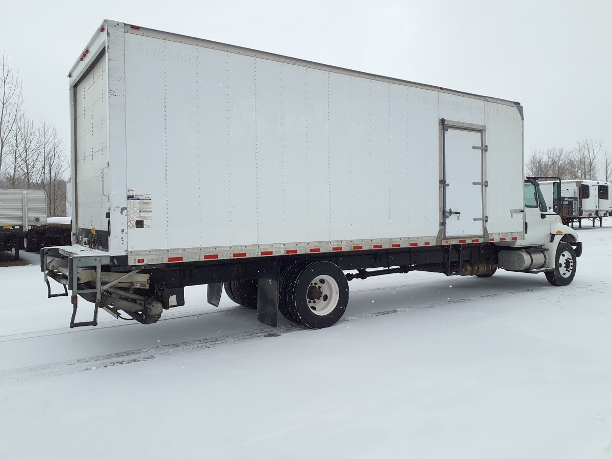 2019 Navistar International 4300 811325