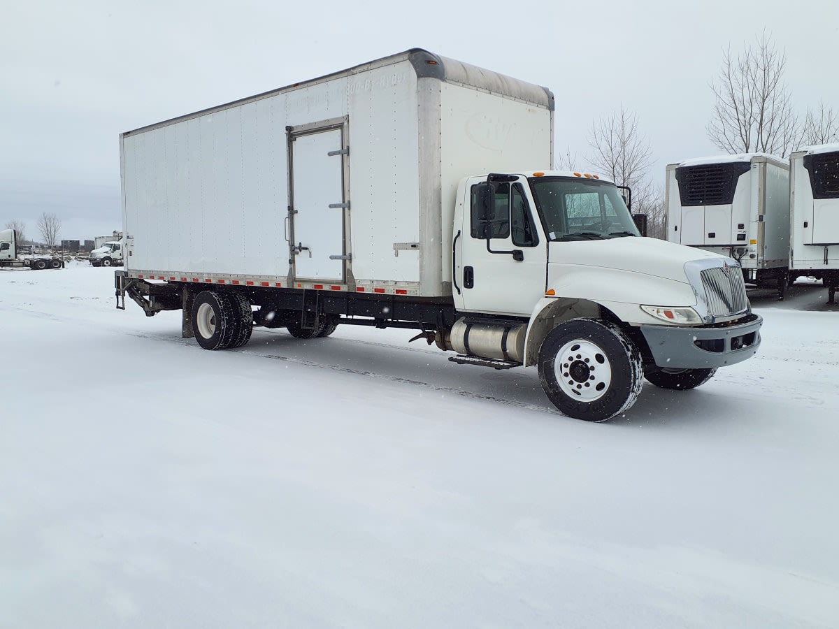 2019 Navistar International 4300 811325