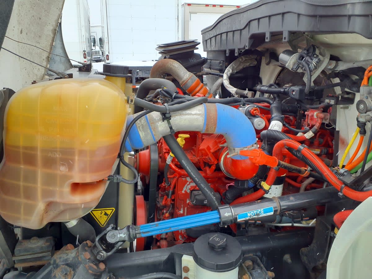 2019 Navistar International 4300 811325