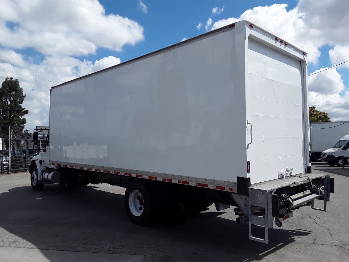 2019 International 4300 in Montebello, CA — photo 6