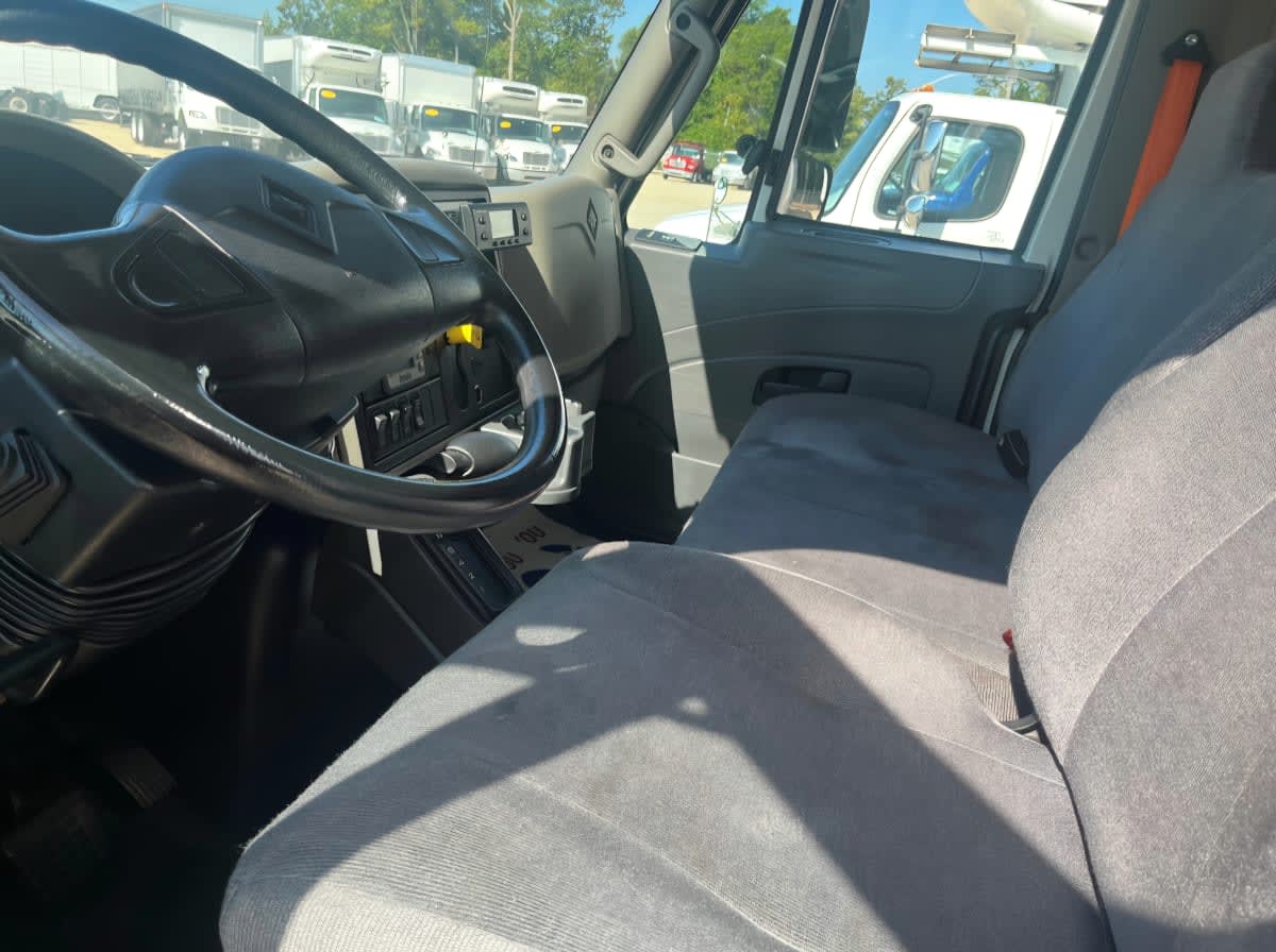 2019 Navistar International 4300 811366