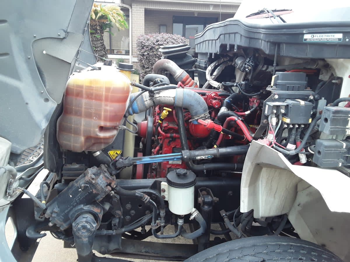 2019 Navistar International 4300 811439
