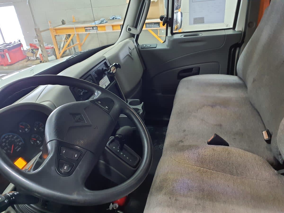 2019 Navistar International 4300 811488