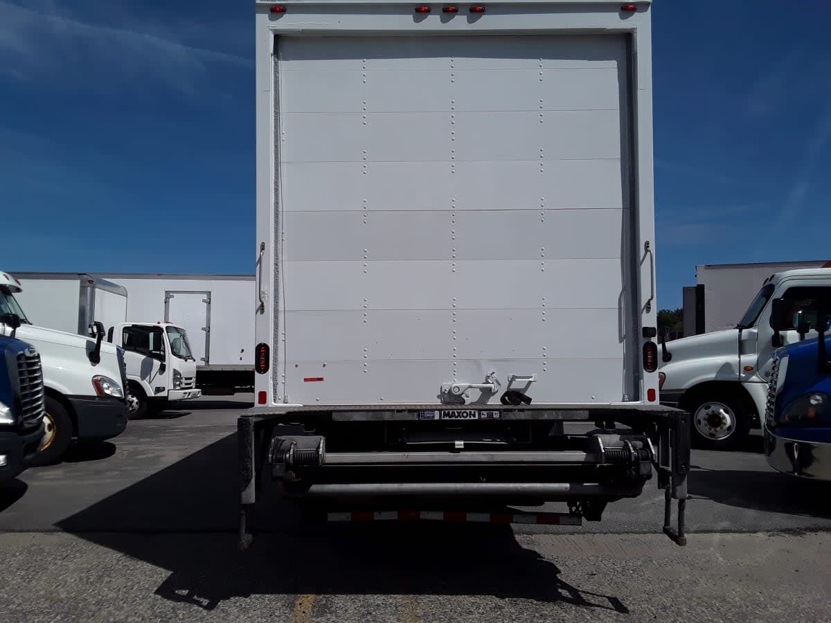 2019 Navistar International 4300 811523