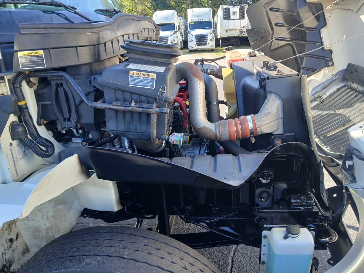 2019 Navistar International 4300 811525