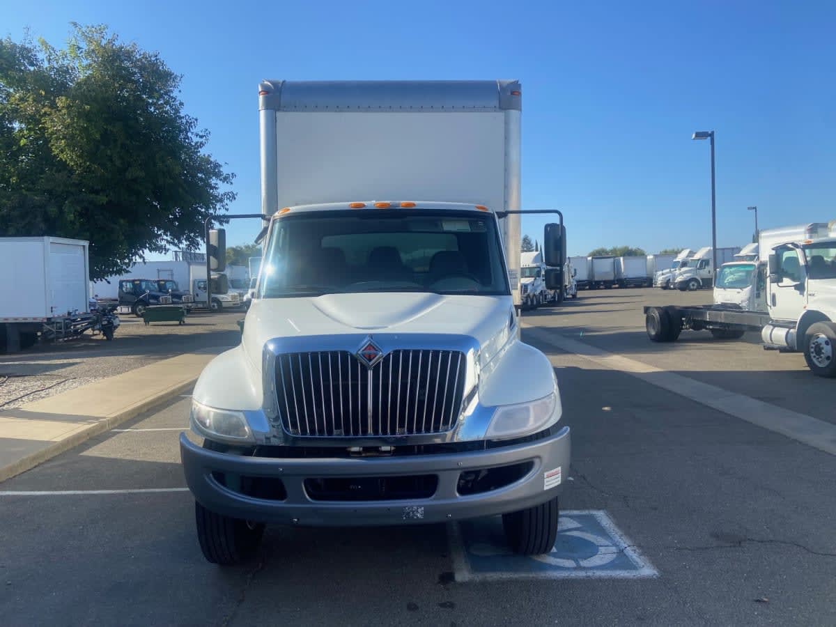 2019 Navistar International 4300 811533