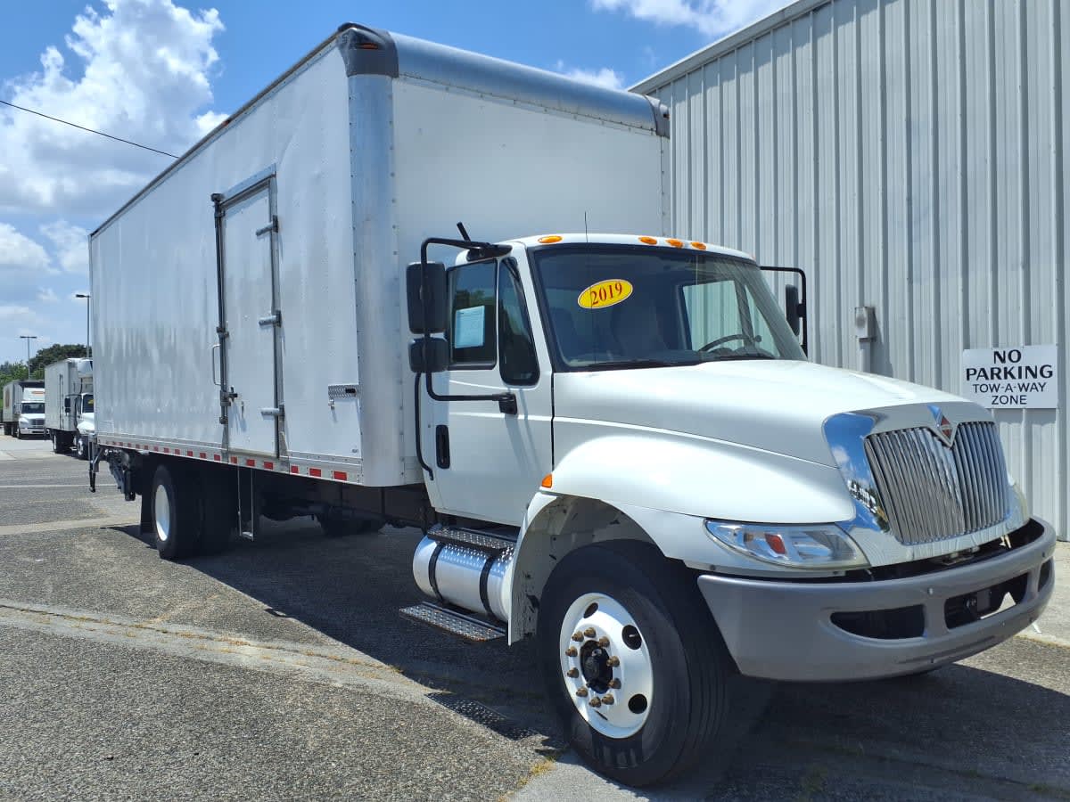 2019 Navistar International 4300 811554
