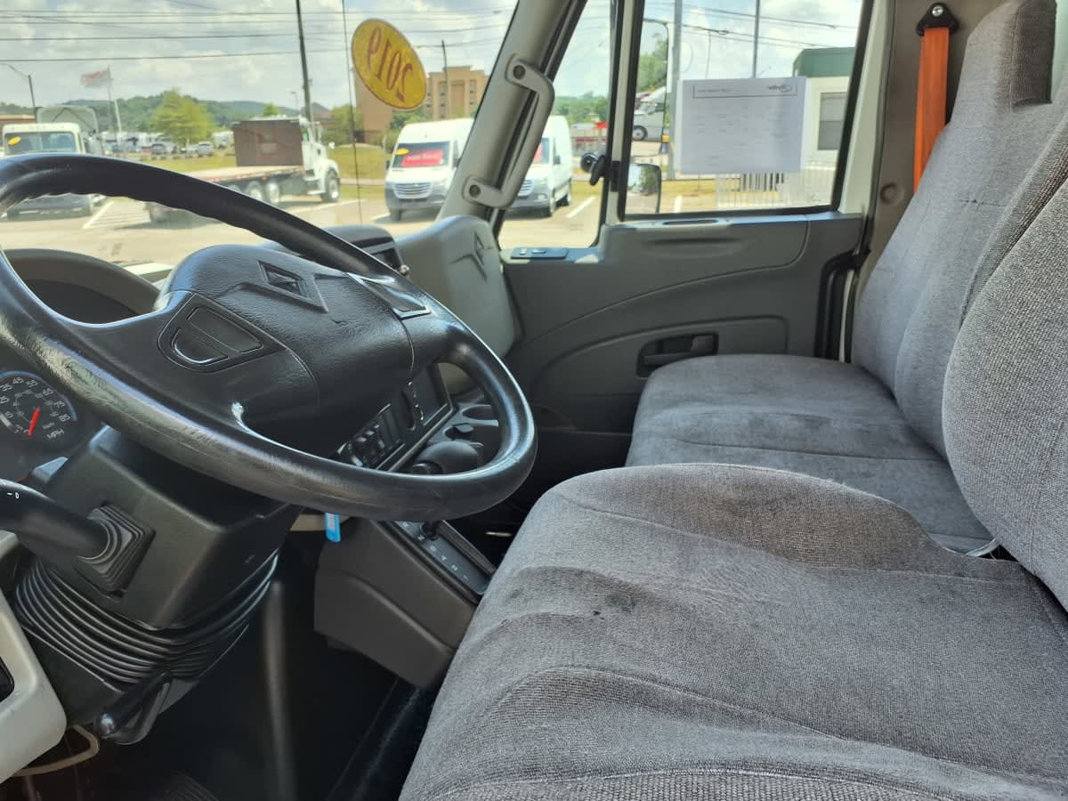 2019 Navistar International 4300 811554
