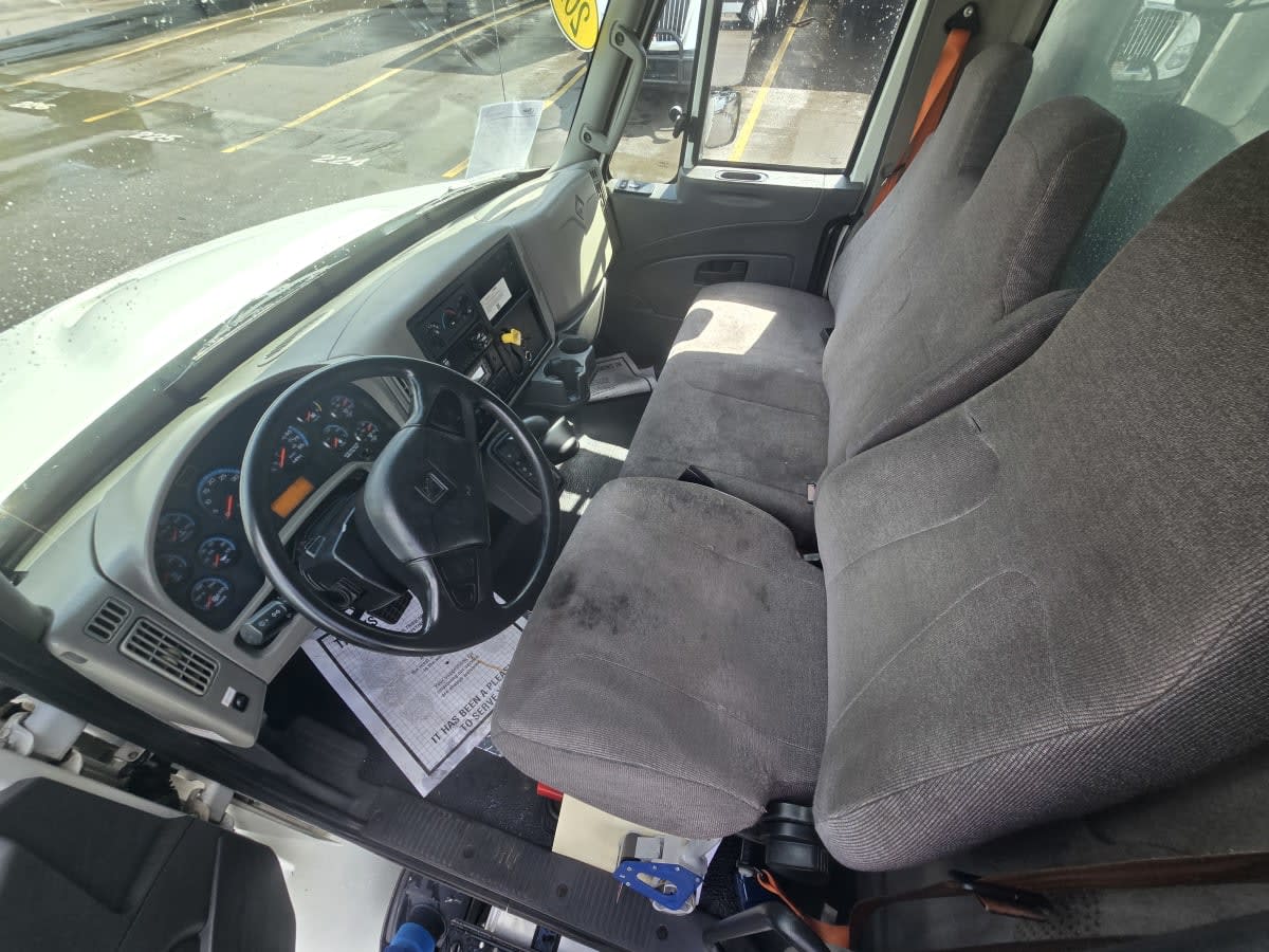 2019 International 4300 in Tampa, FL — photo 7