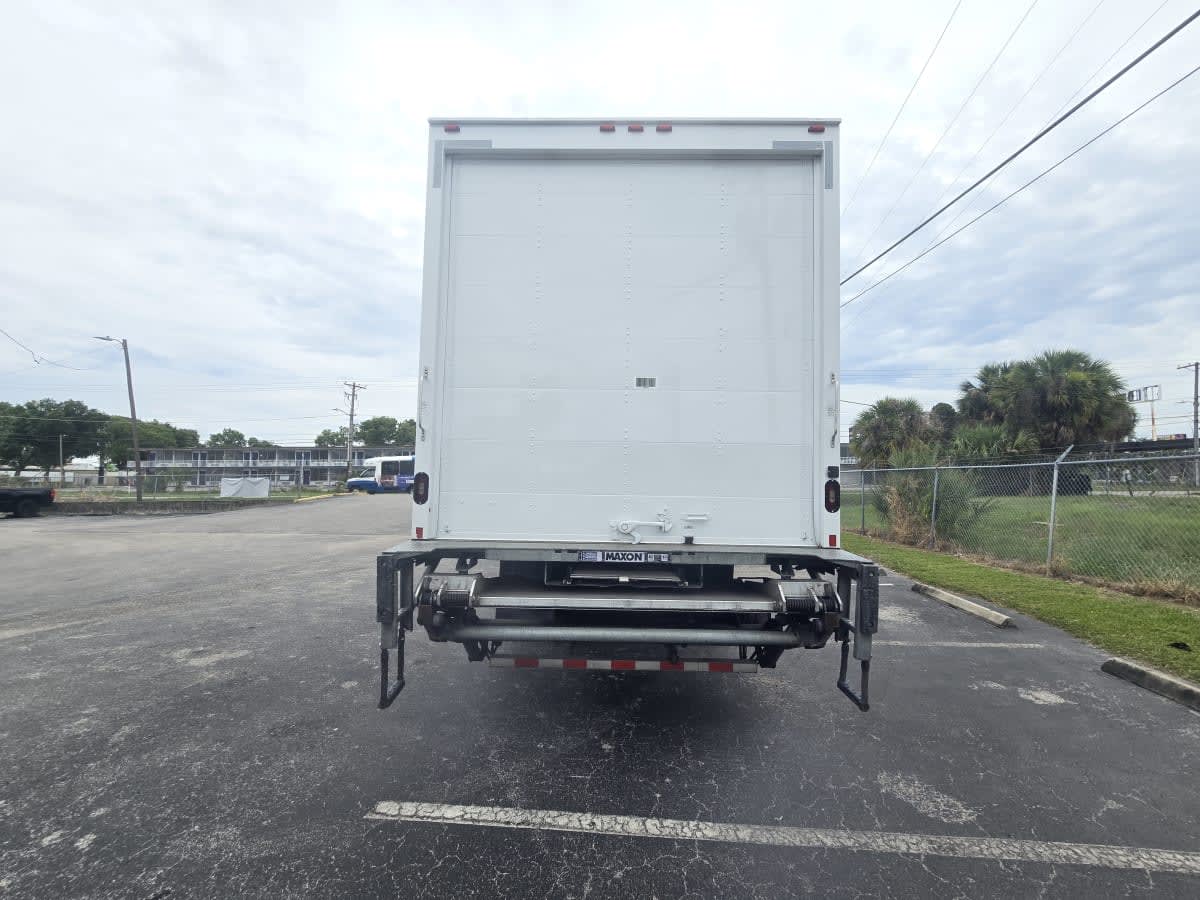2019 International 4300 in Tampa, FL — photo 5