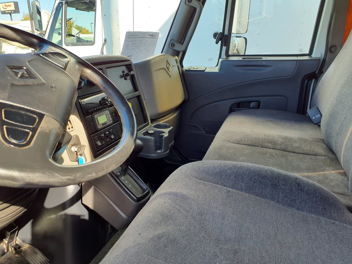 2019 Navistar International 4300 811583