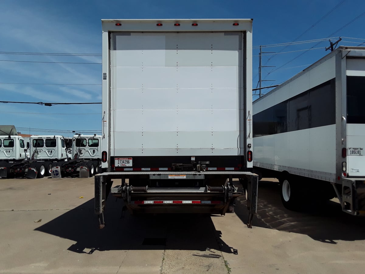 2019 Navistar International 4300 811585