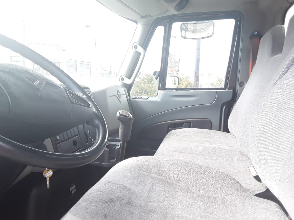 2019 Navistar International 4300 811660