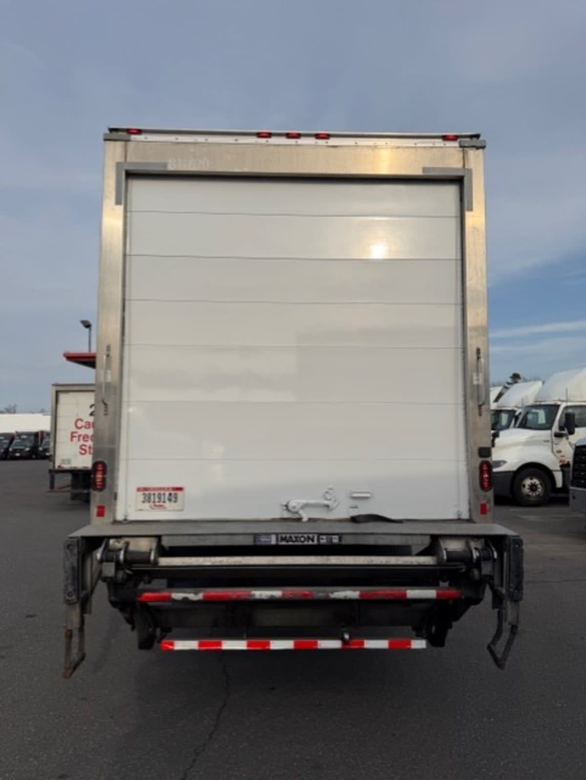 2019 Navistar International 4300 811670
