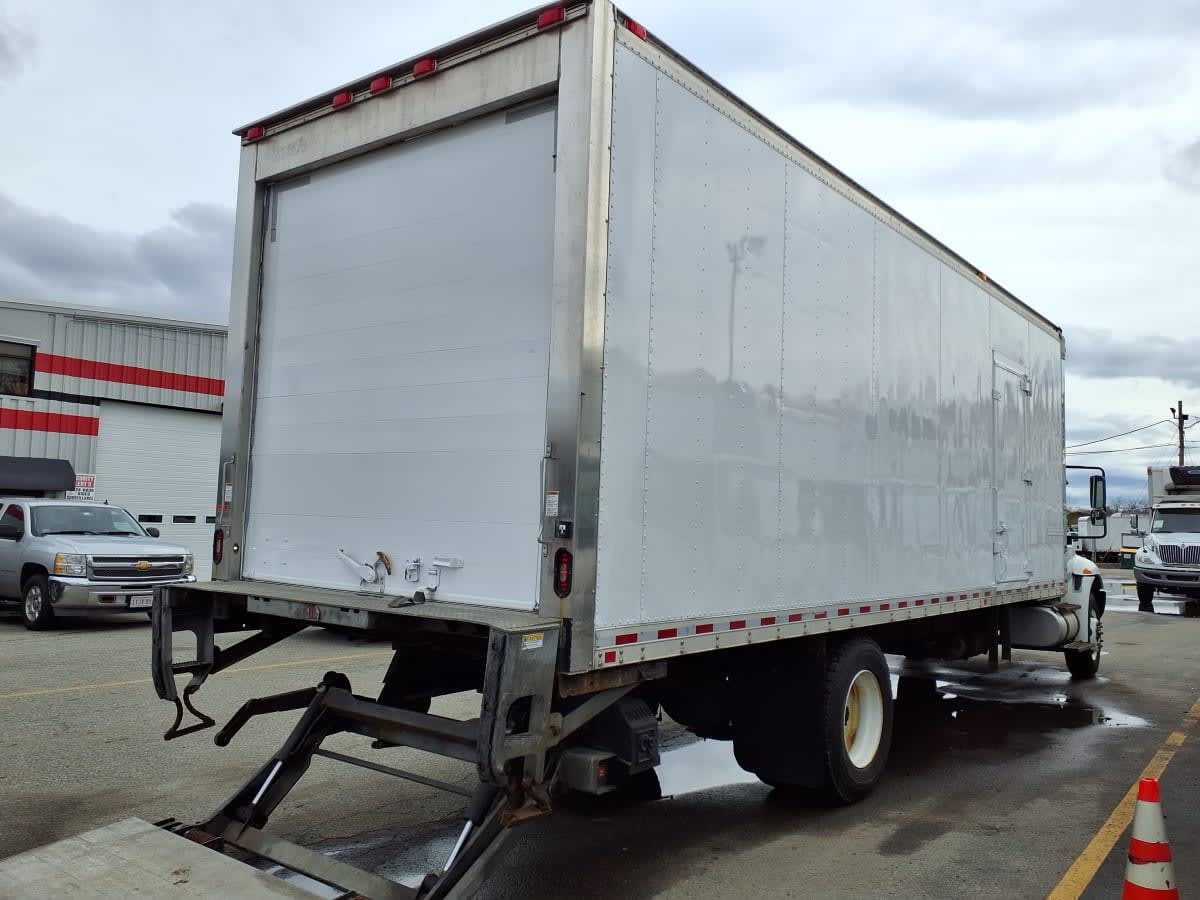 2019 Navistar International 4300 811679