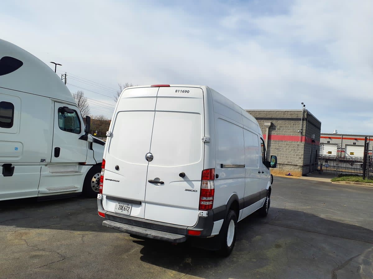 2017 Mercedes-Benz F3CA144 811690