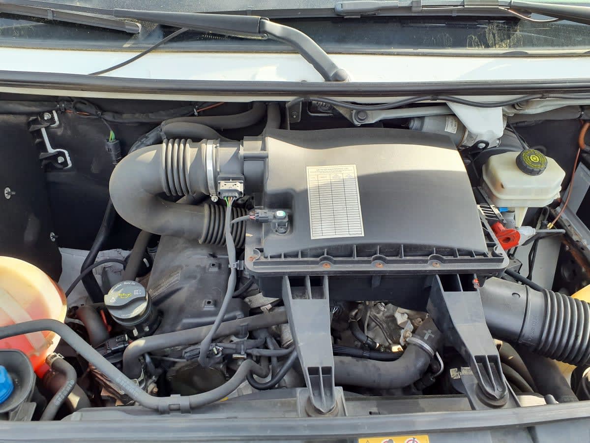 2017 Mercedes-Benz F3CA144 811690