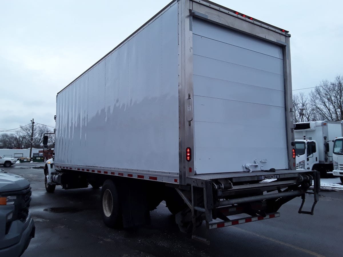 2019 Navistar International 4300 811696