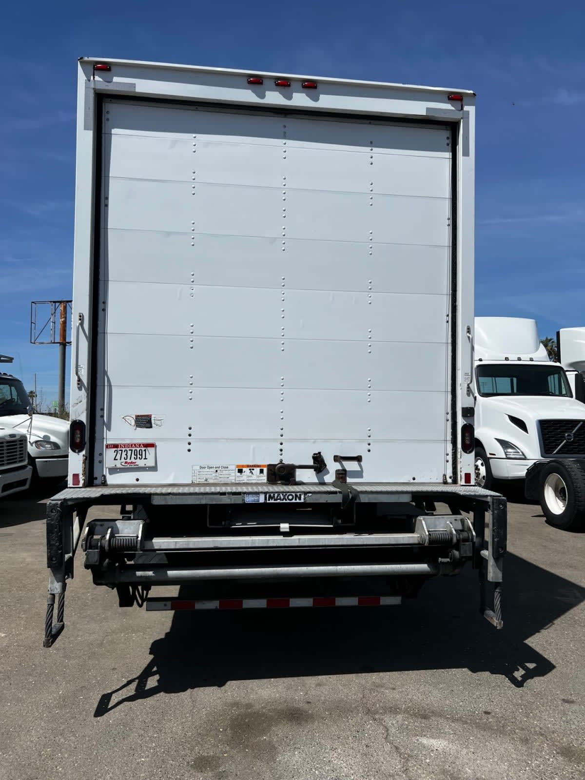 2019 Navistar International 4300 811721