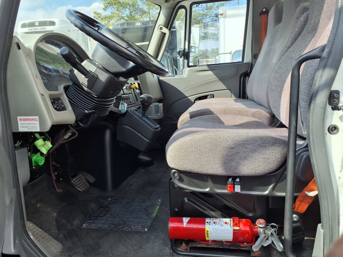 2019 Navistar International 4300 811744