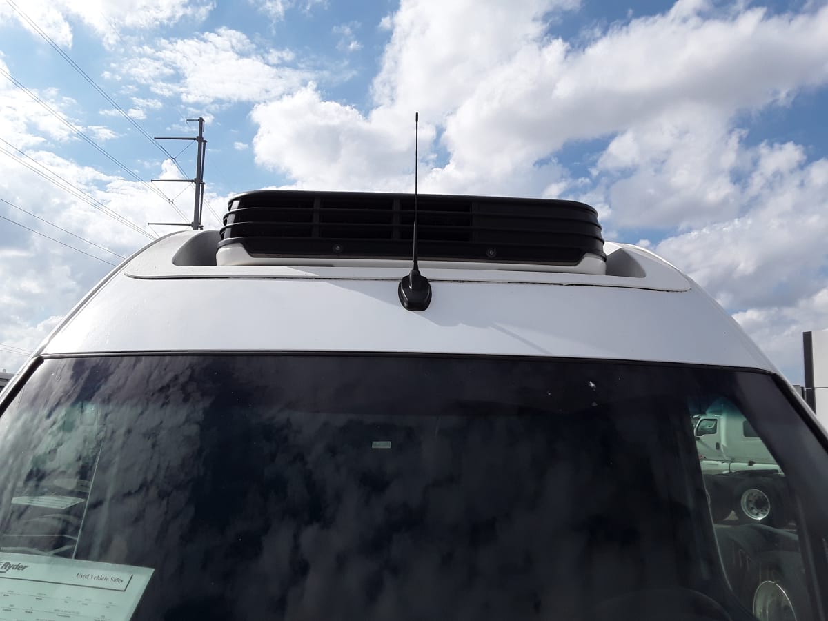 2018 Mercedes-Benz F3CA144 811771