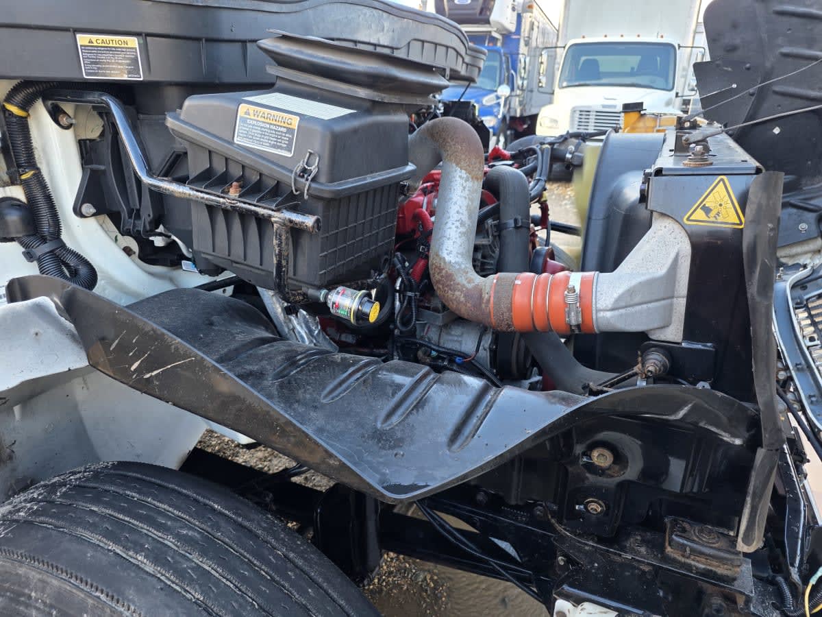 2019 Navistar International 4300 811774