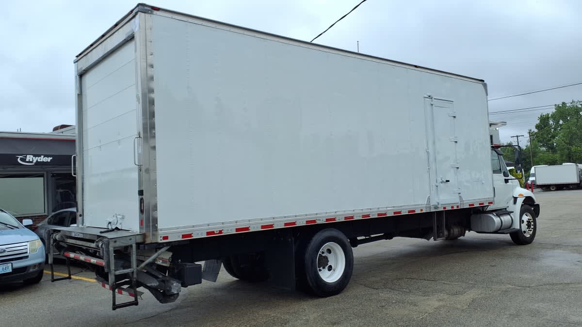2019 International 4300 in Warwick, RI — photo 4