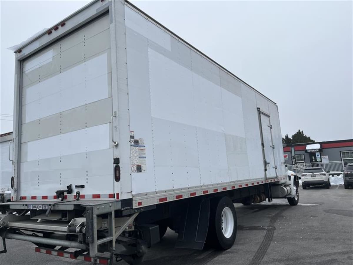 2019 Navistar International 4300 811778