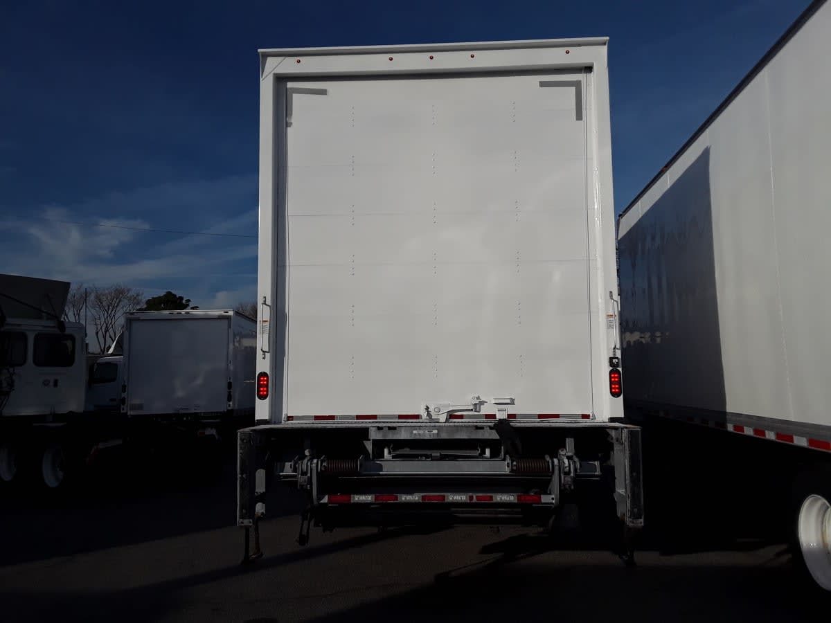 2019 Navistar International 4300 811780