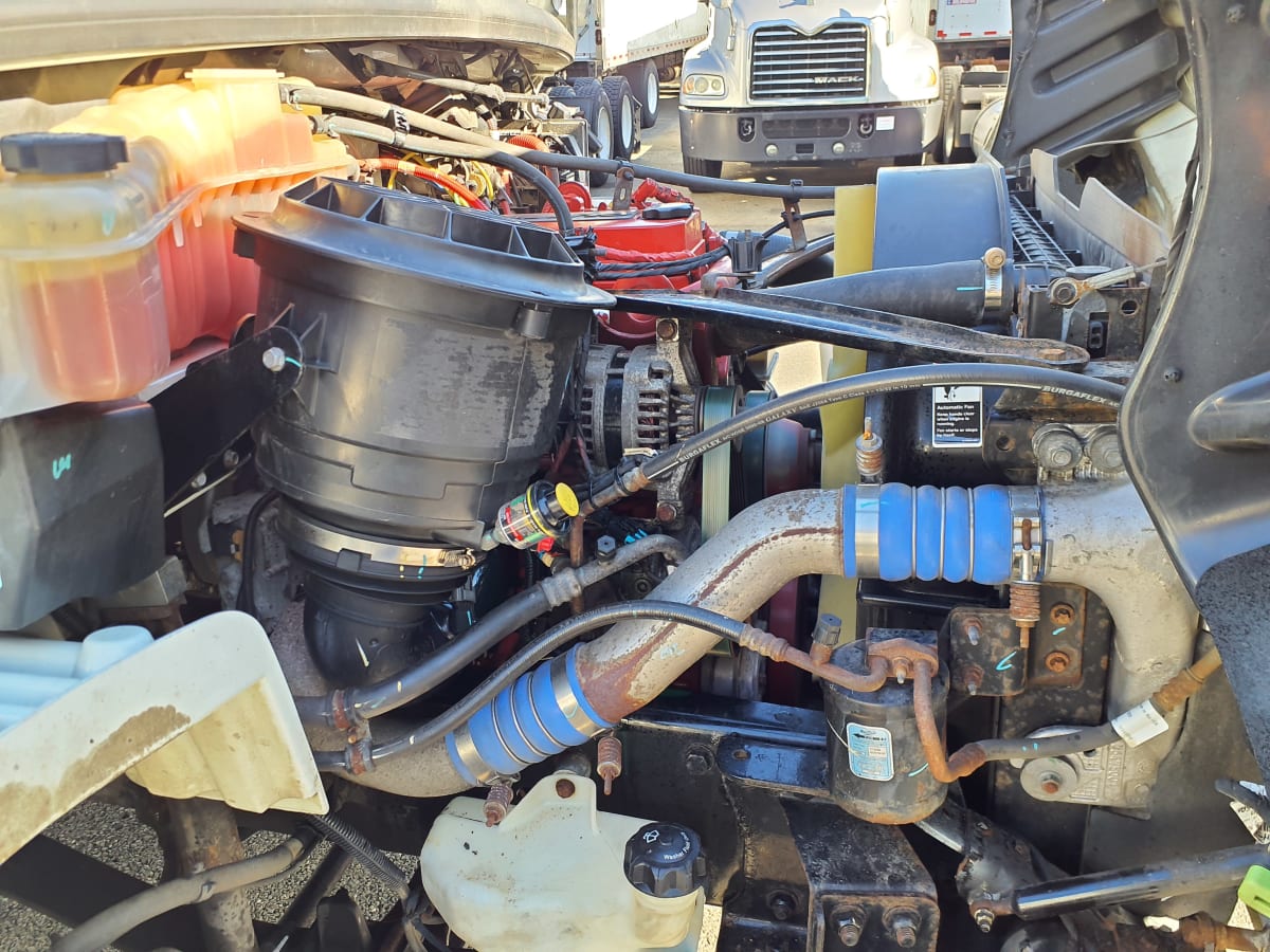 2019 Freightliner/Mercedes M2 106 811789