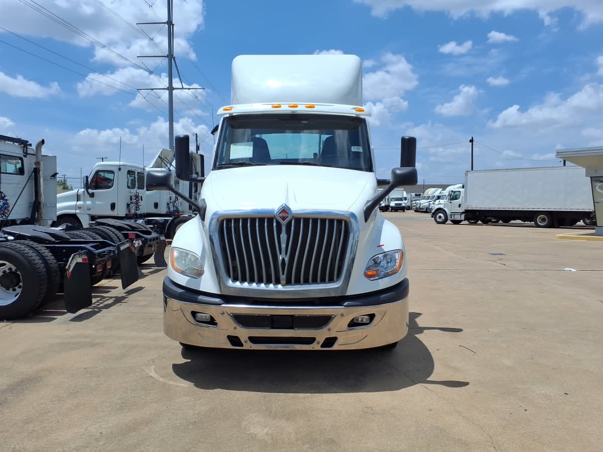 2019 International LT in Dallas, TX — photo 2