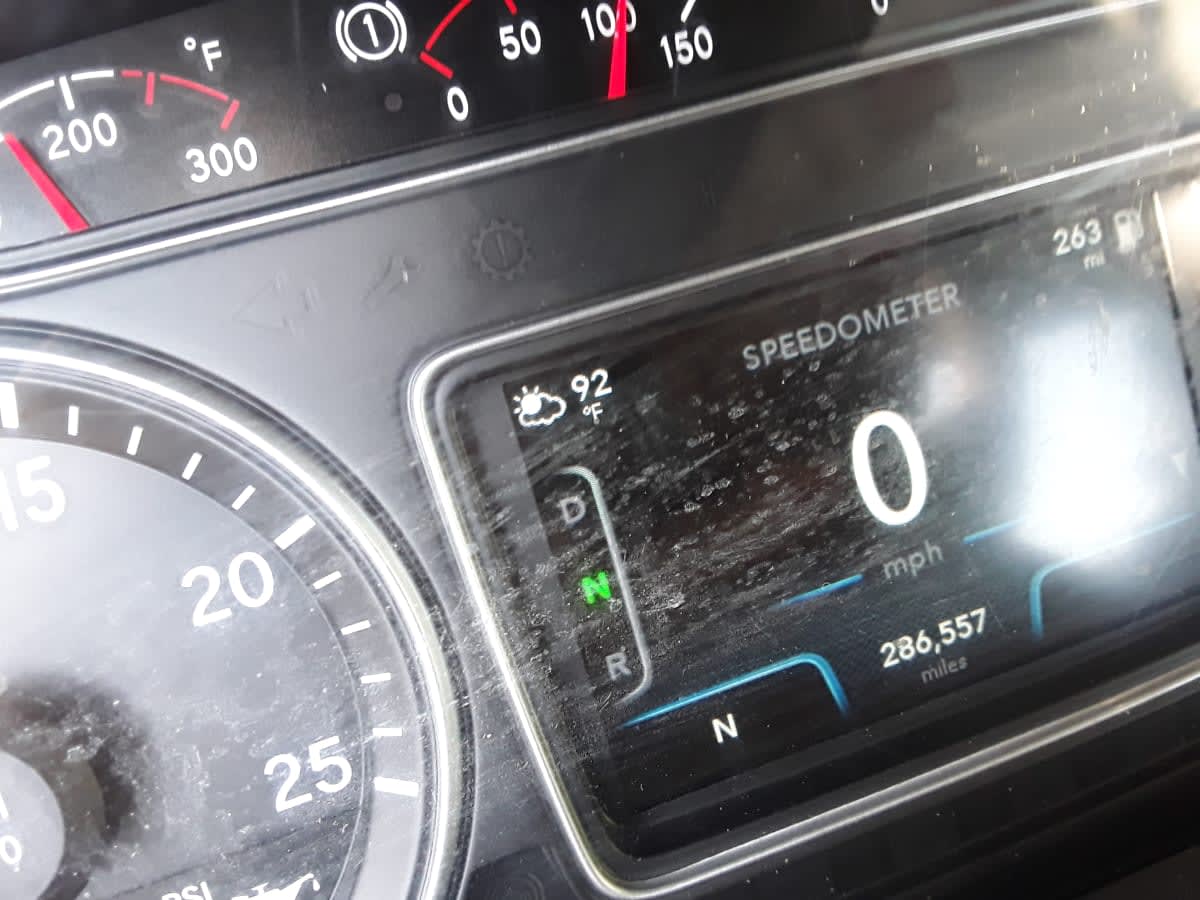 2019 Navistar International LT625 DAYCAB T/A 811860