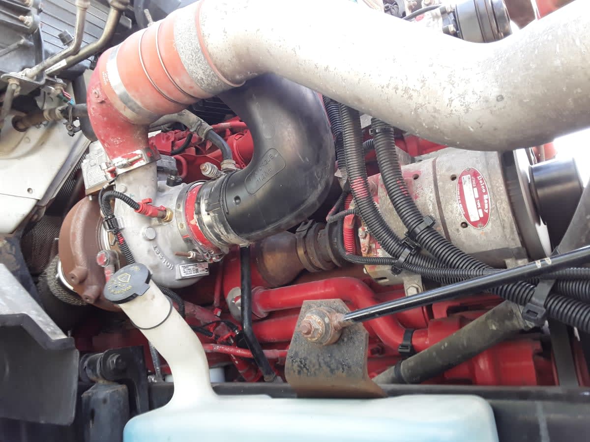 2019 Navistar International LT625 DAYCAB T/A 811860