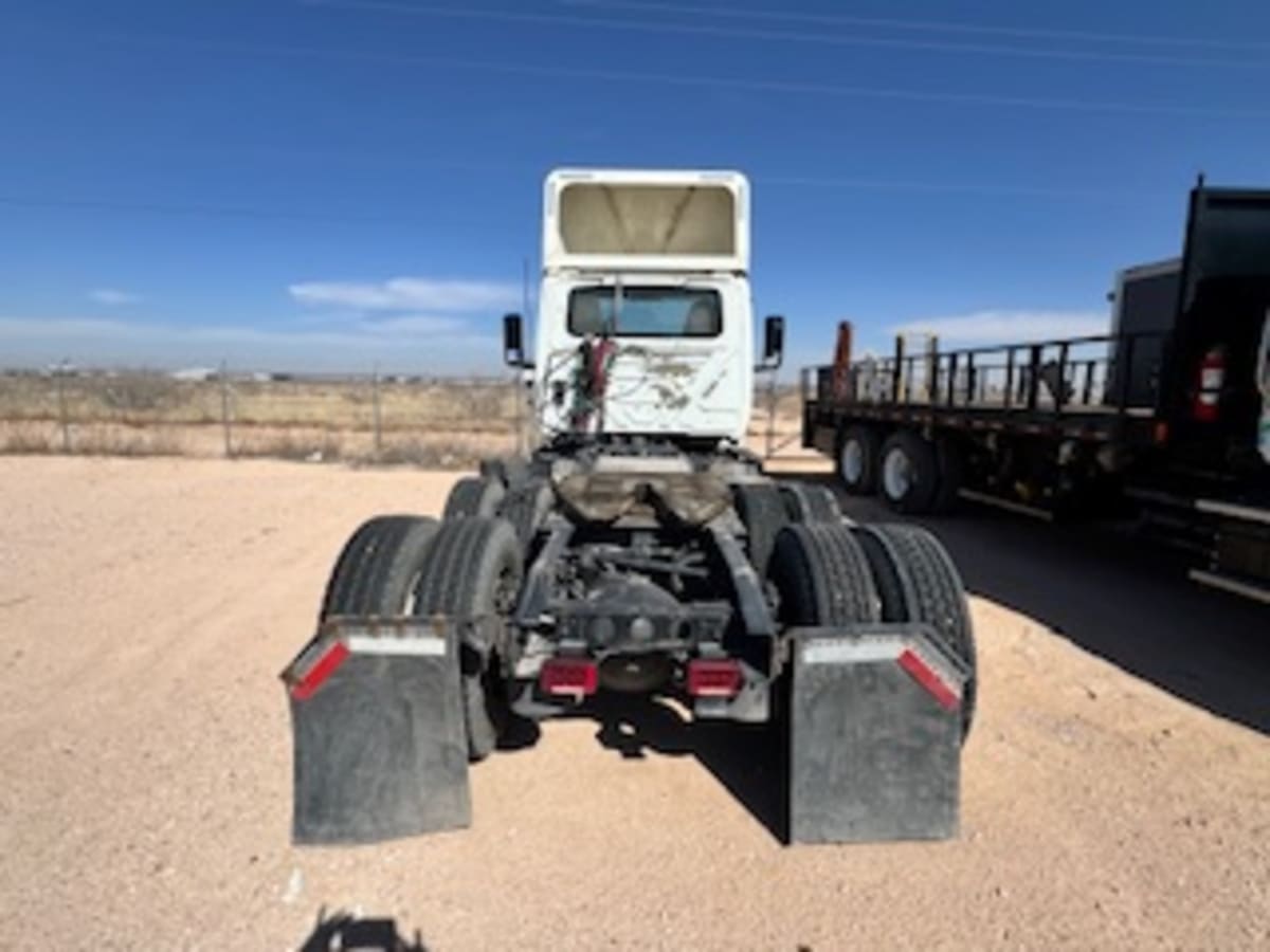 2019 International - image 5