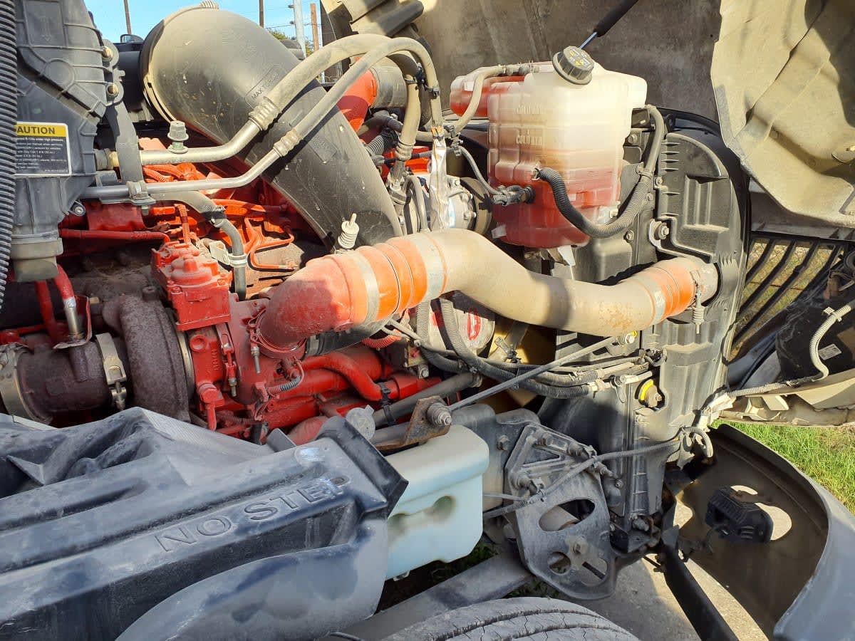 2019 International - image 12