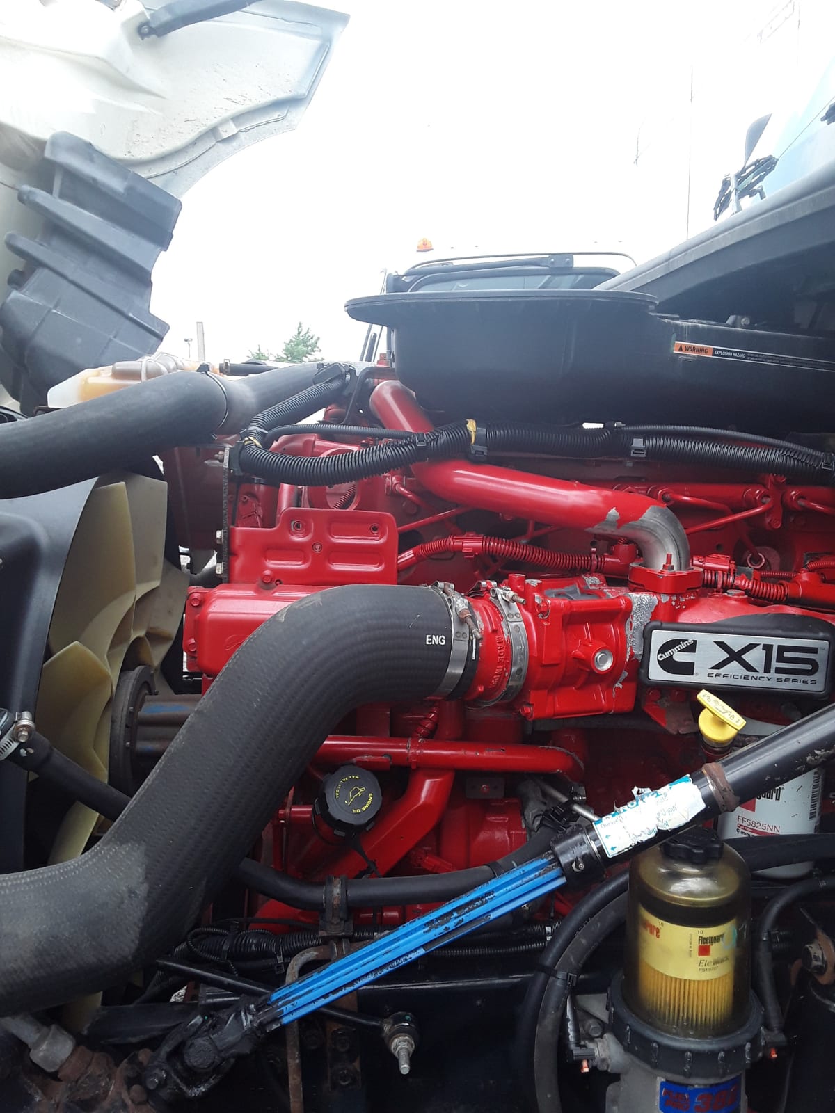 2019 International - image 8