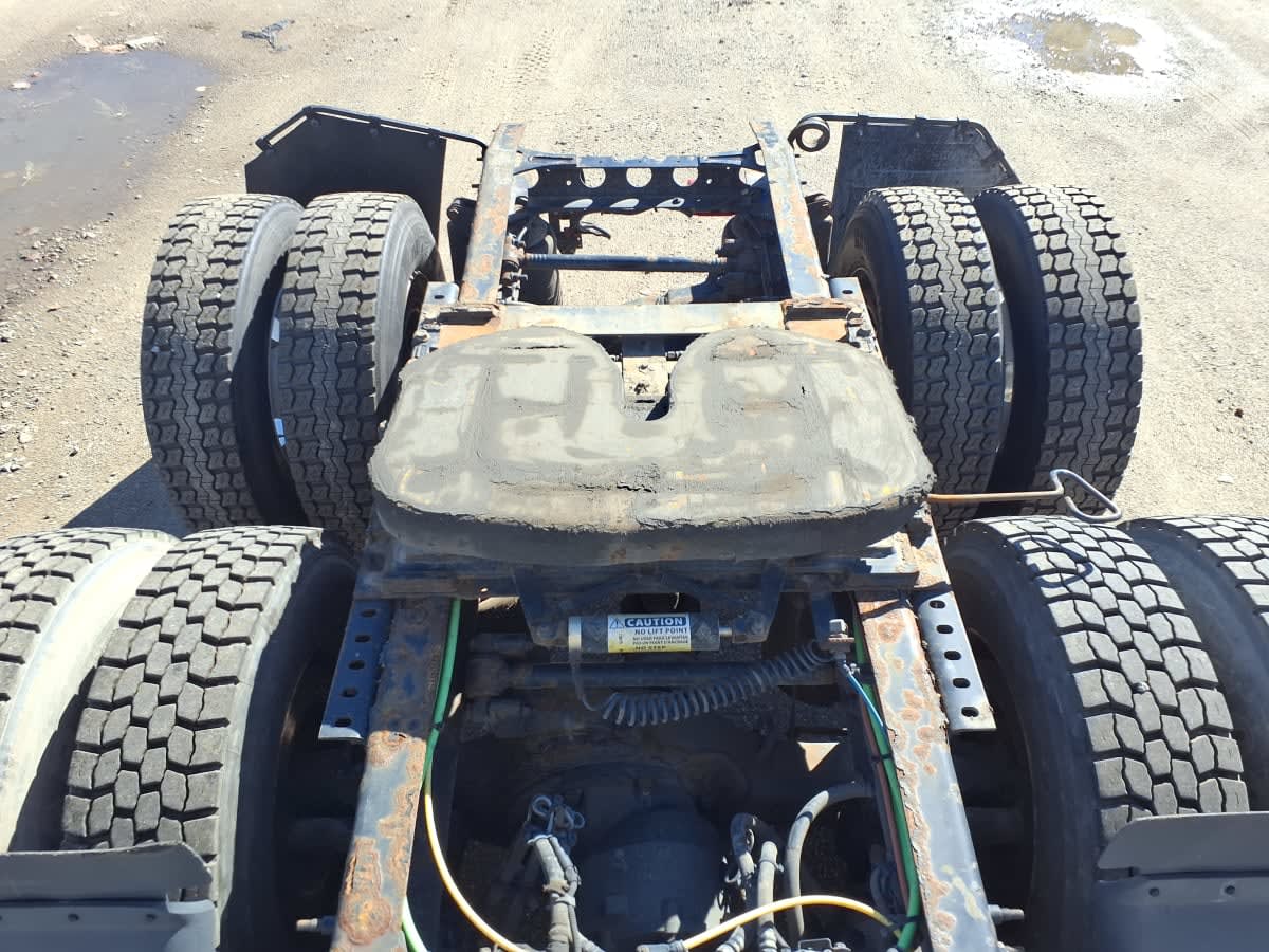 2019 Navistar International LT625 DAYCAB T/A 812003