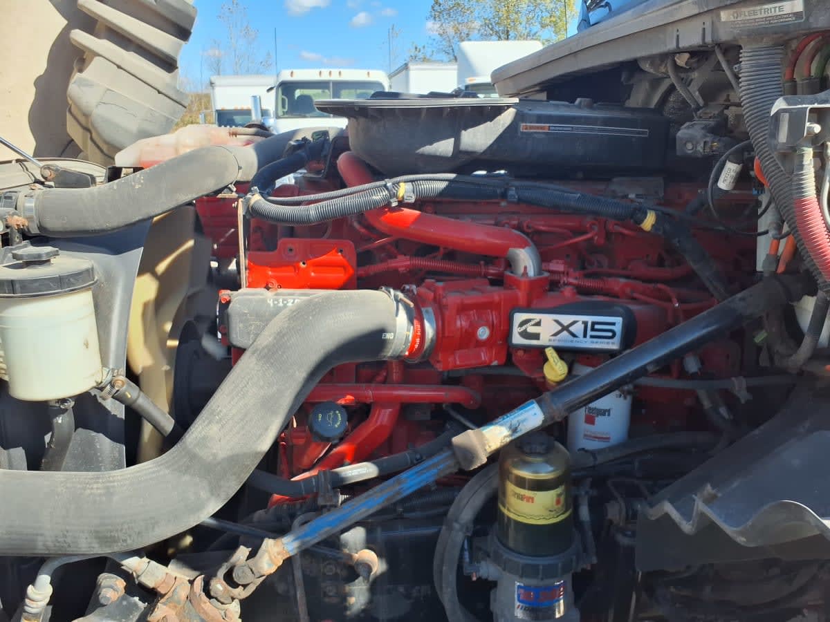 2019 Navistar International LT625 DAYCAB T/A 812003