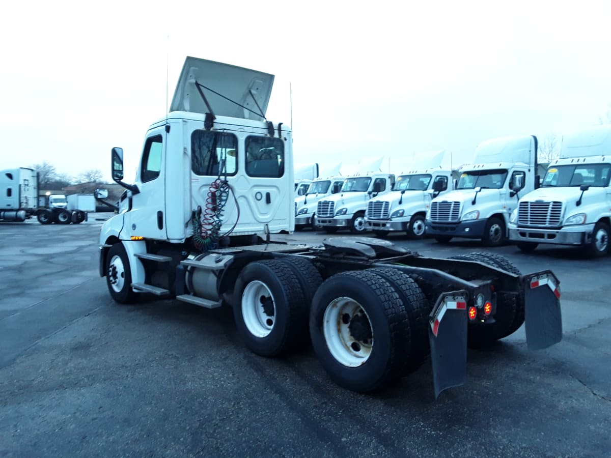 2019 Freightliner/Mercedes NEW CASCADIA PX12664 812019