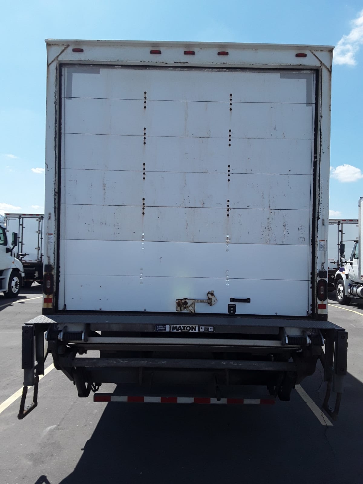 2019 Navistar International 4300 812064