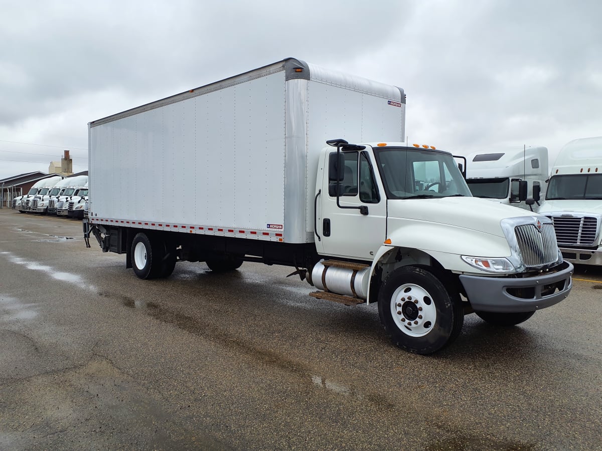 2019 Navistar International 4300 812065