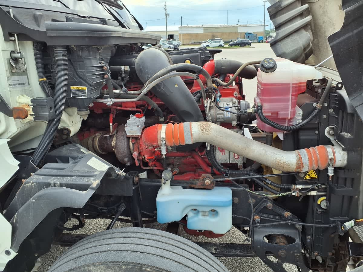 2019 Navistar International LT625 DAYCAB T/A 812092