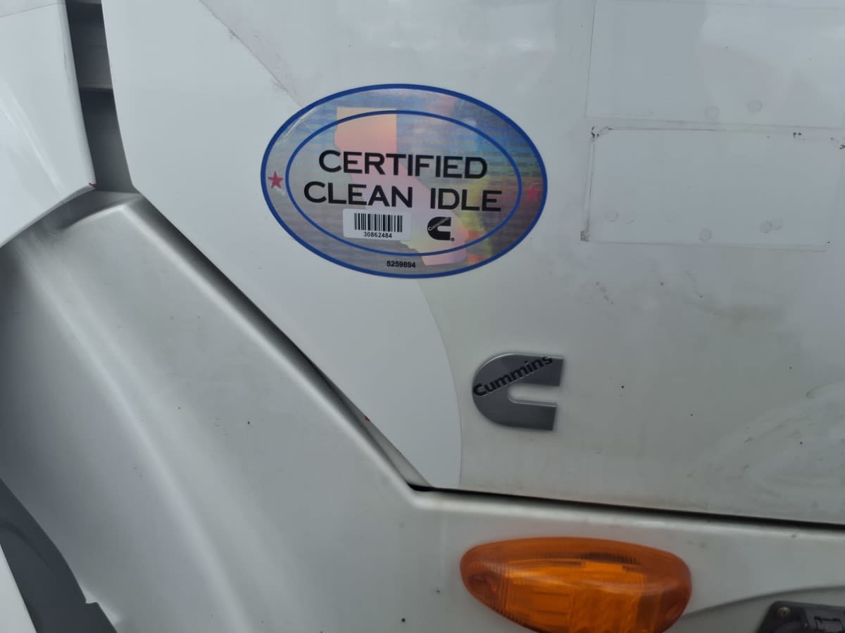 2019 International - image 9