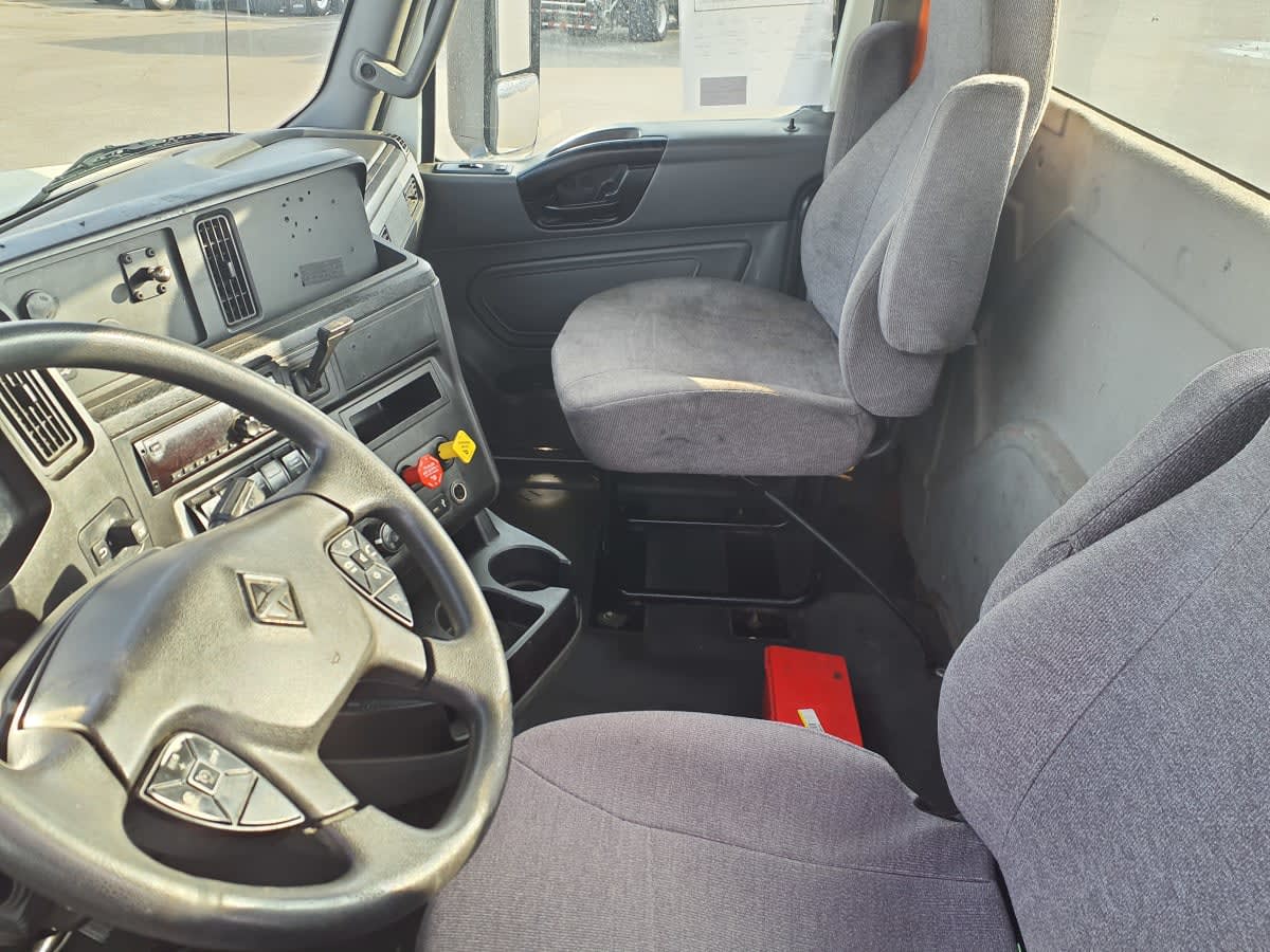 2019 Navistar International LT625 DAYCAB T/A 812117