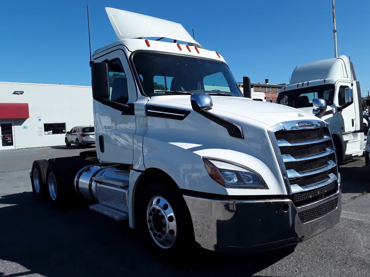 2019 Freightliner NEW CASCADIA PX12664 812128