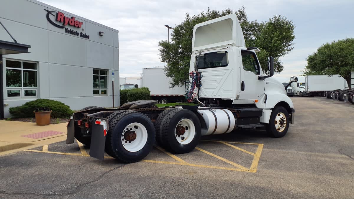 2019 International LT in Bolingbrook, IL — photo 4