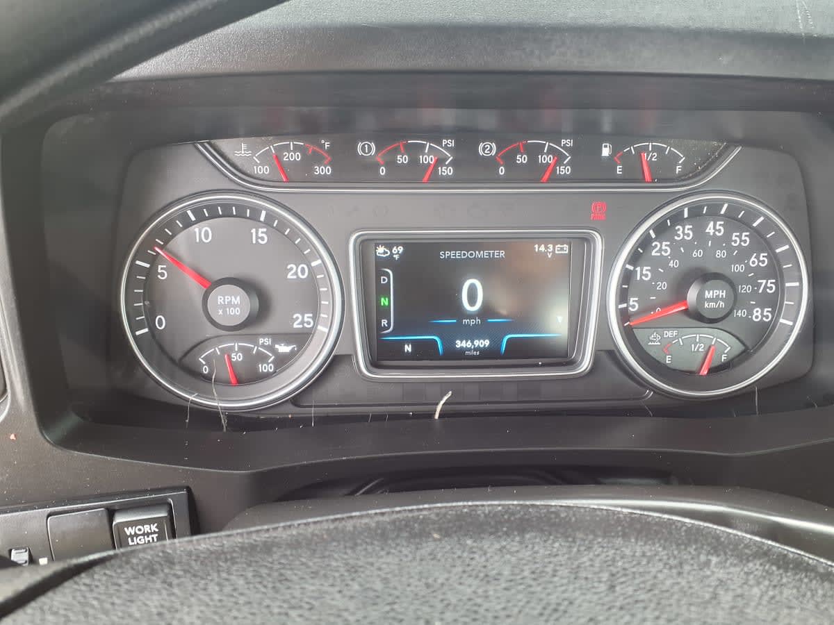 2019 Navistar International LT625 DAYCAB T/A 812159