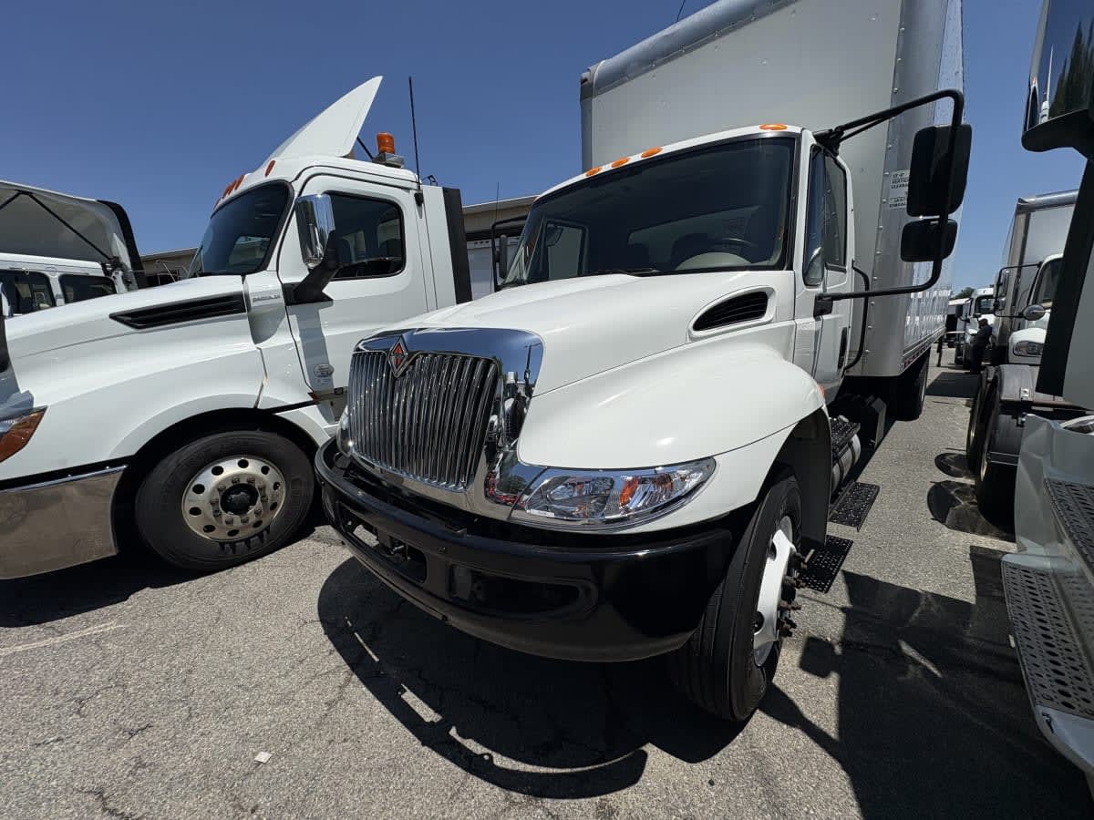 2019 Freightliner/Mercedes M2 106 812236