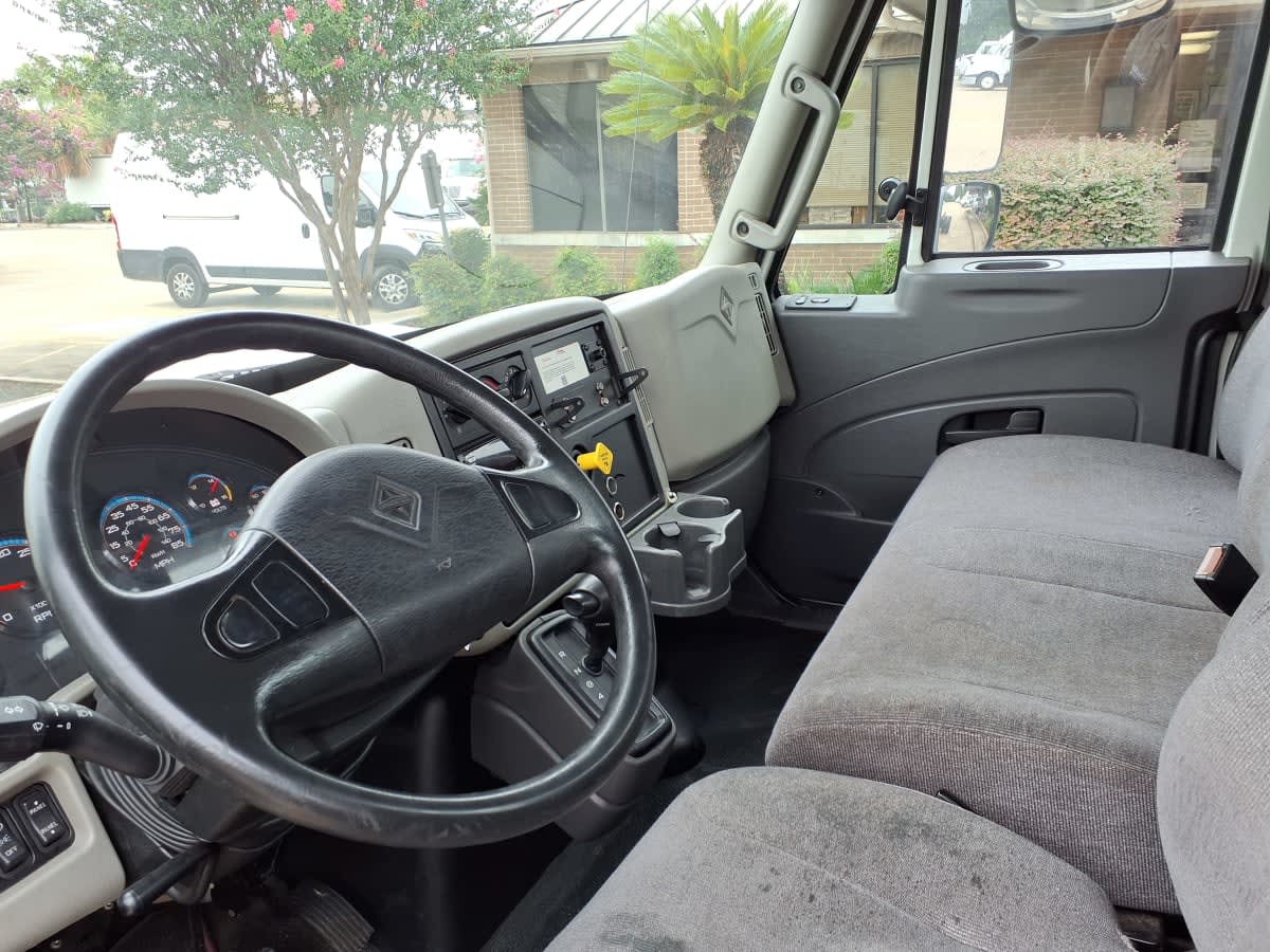 2019 International 4300 in Houston, TX — photo 7