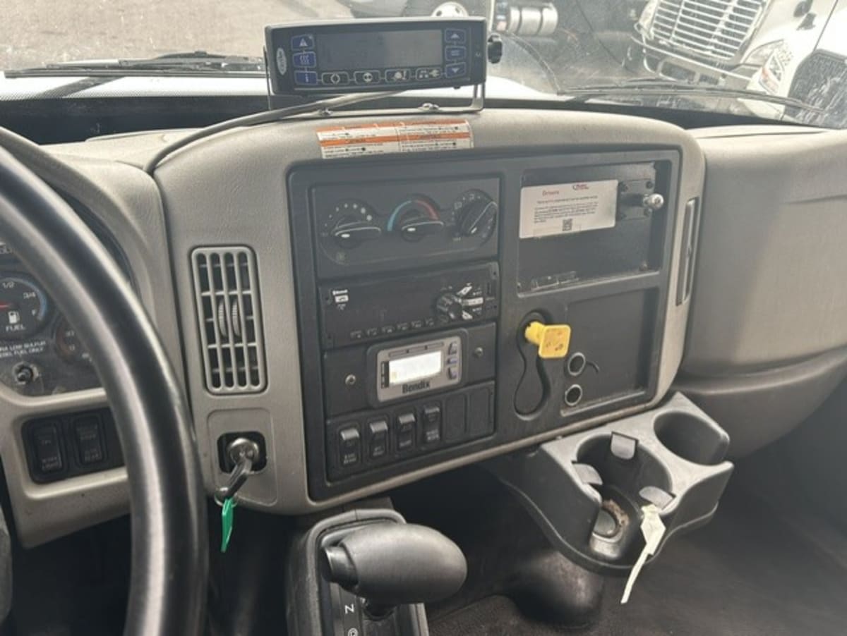 2019 Navistar International 4300 812315